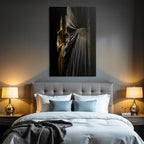 Elegant Gestufte Kleider Mit Dekorativem Gurt Und Lichtspiel
