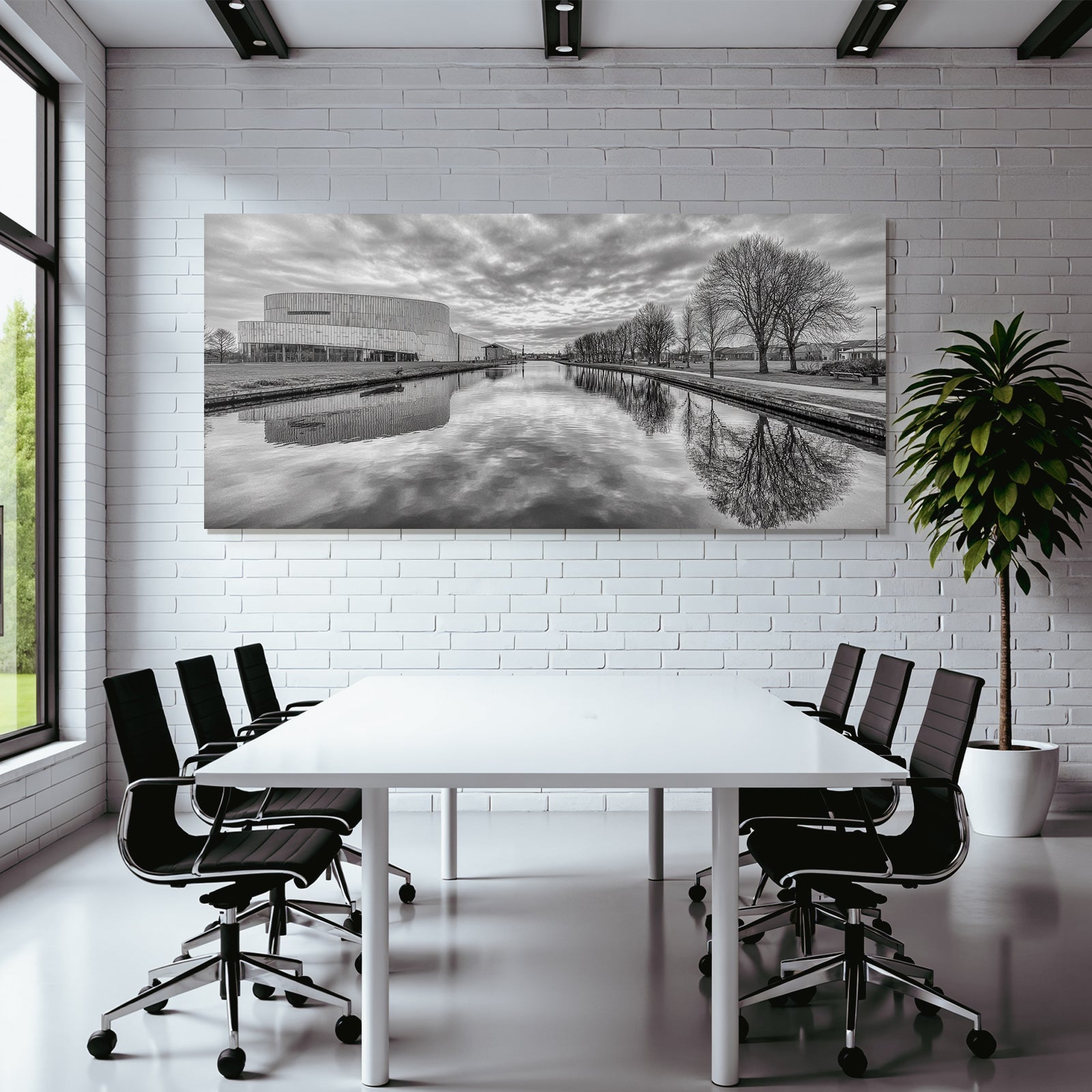 Moderne Architektur Neben Kanel Reflexionen Schwarz Weiss