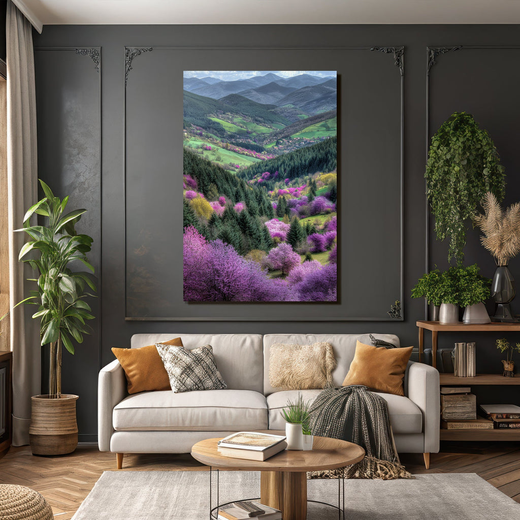 Blühende Landschaft Mit Hügeln Und Bäumen Im Frühling