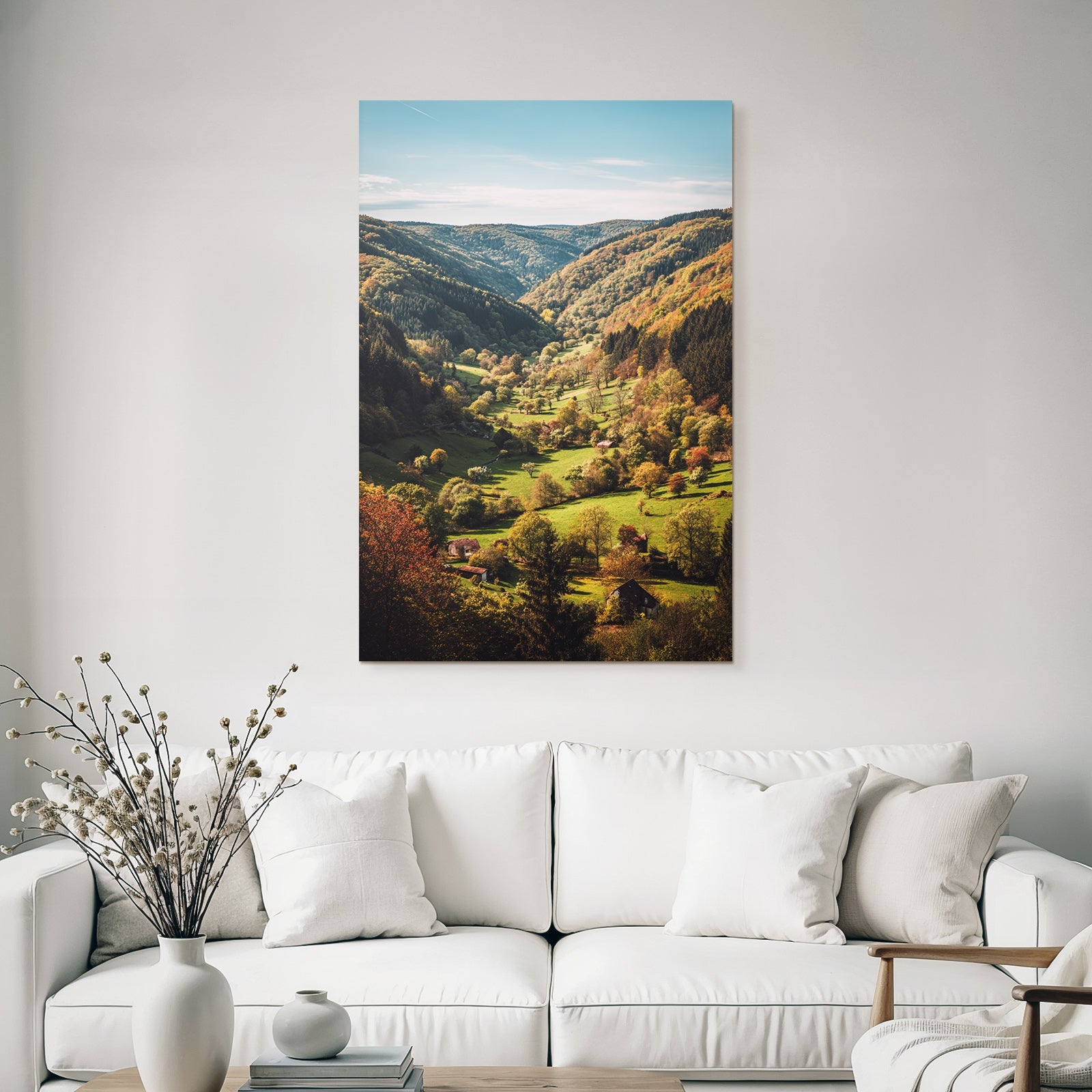 Herbstliche Landlandschaft Mit Bäumen Und Feldern