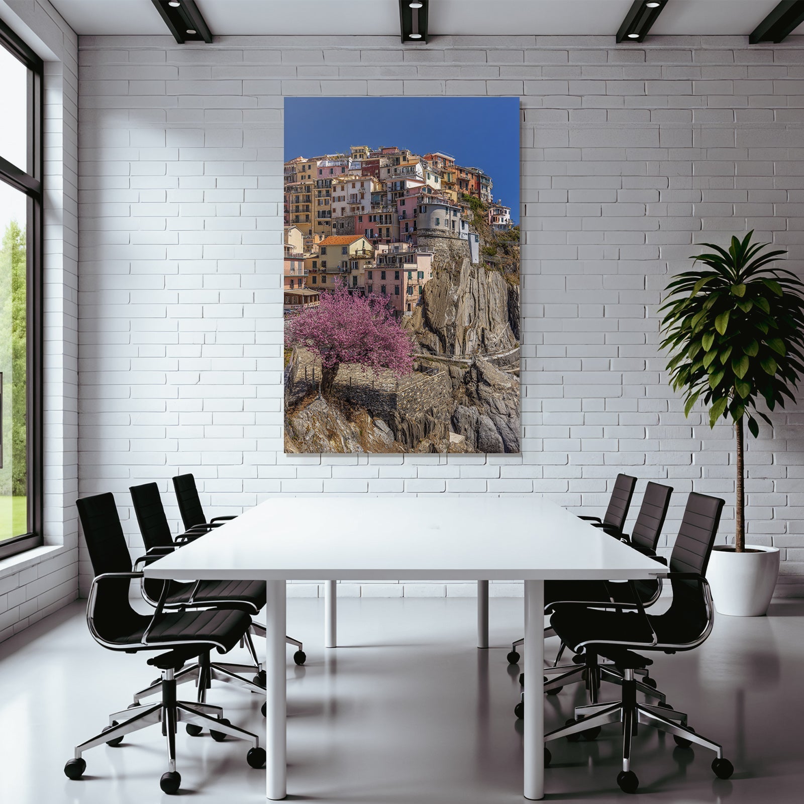 Küstenlandschaft Bunte Gebaüde Blumiger Baum Cinqüterre