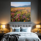 Blumige Wiese Mit Bergen Und Himmel