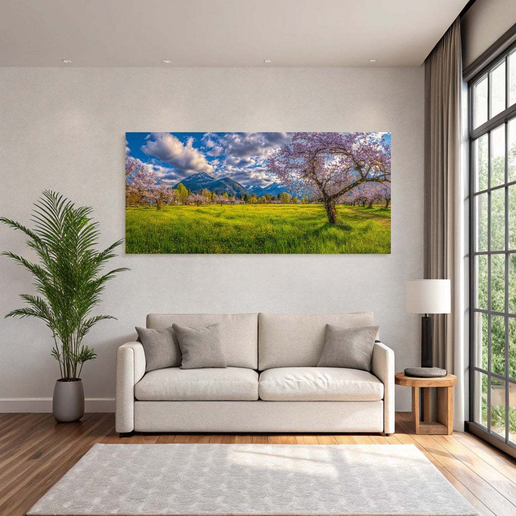 Bluhende Kirschbaume Mit Gelben Blumen Im Fruhling Mountains Hintergrund