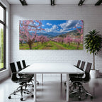 Bluhende Obstbäume Mit Himmel Und Bergen