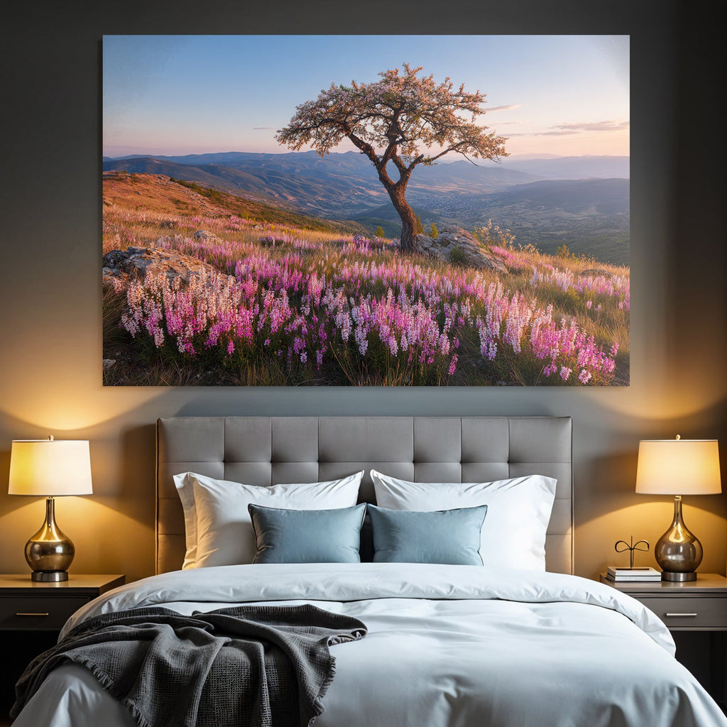 Einsame Tree Blumen Hügel Zauberhafte Sky Zauberhafte Natur Ruhe