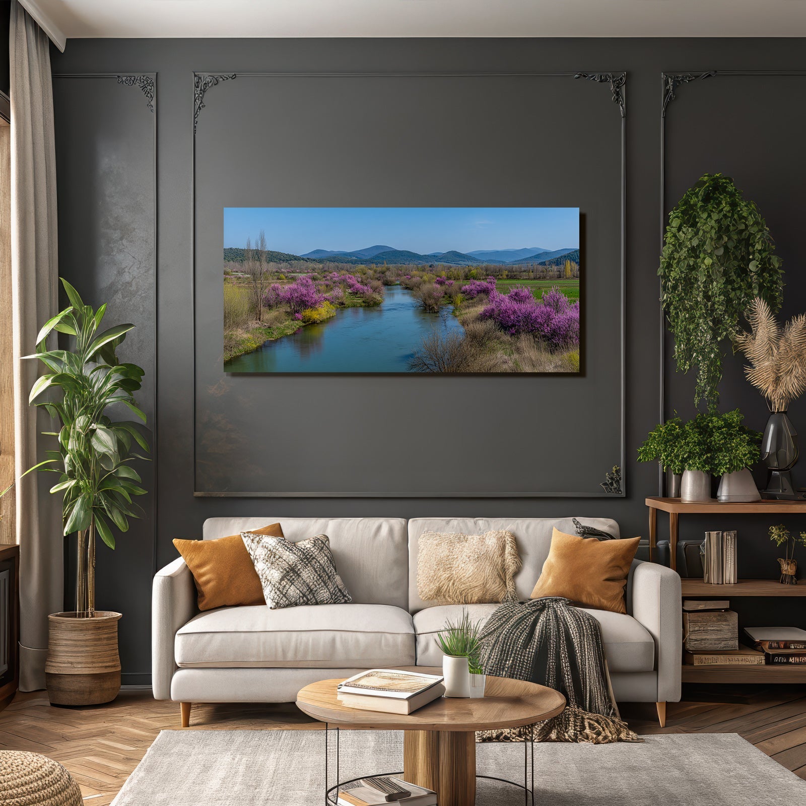Flusslandschaft Lila Baumblütene Grünen Hügel Klarehimmeledag