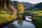 Friedliche Landschaft Mit Fluss Und Brücke Blühende Bäume Hügel | Fruehling | Jahreszeiten