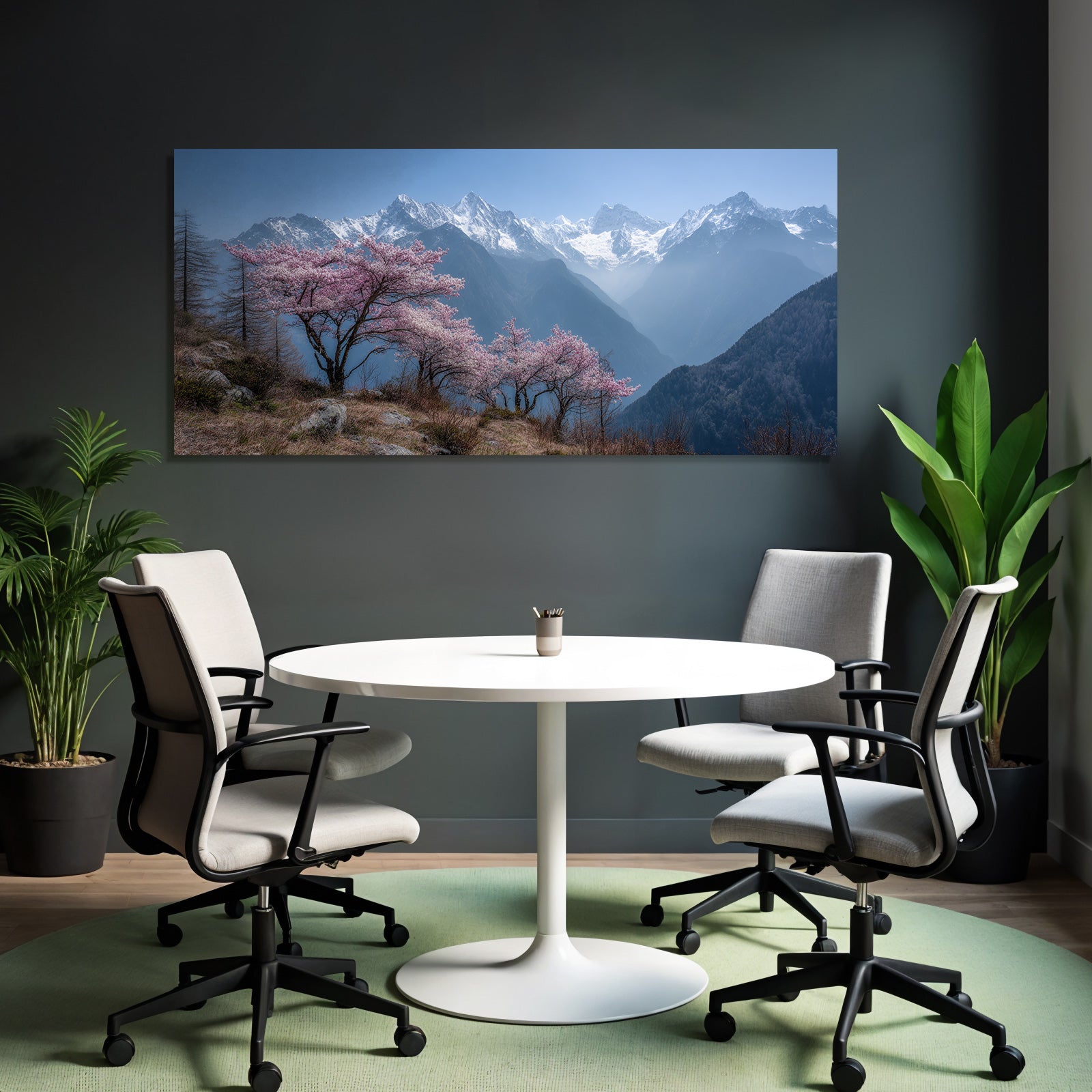 Schneebedeckte Berge Und Kirschblüten Im Frühling