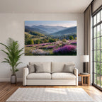 Wunderschöne Landschaft Mit Hügeln Und Blumen Im Vordergrund