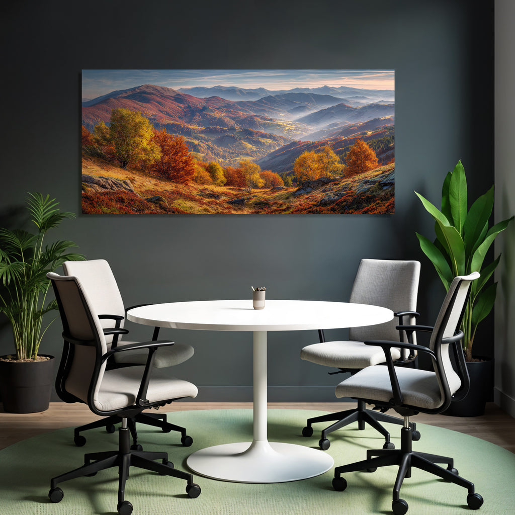 Landschaft Mit Bunten Bäumen Und Nebel In Den Tälern