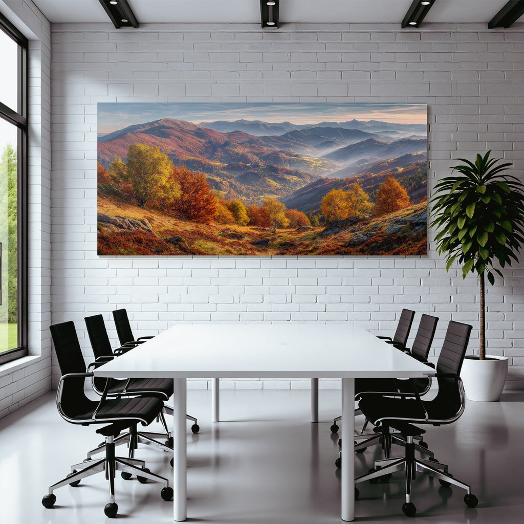 Landschaft Mit Bunten Bäumen Und Nebel In Den Tälern