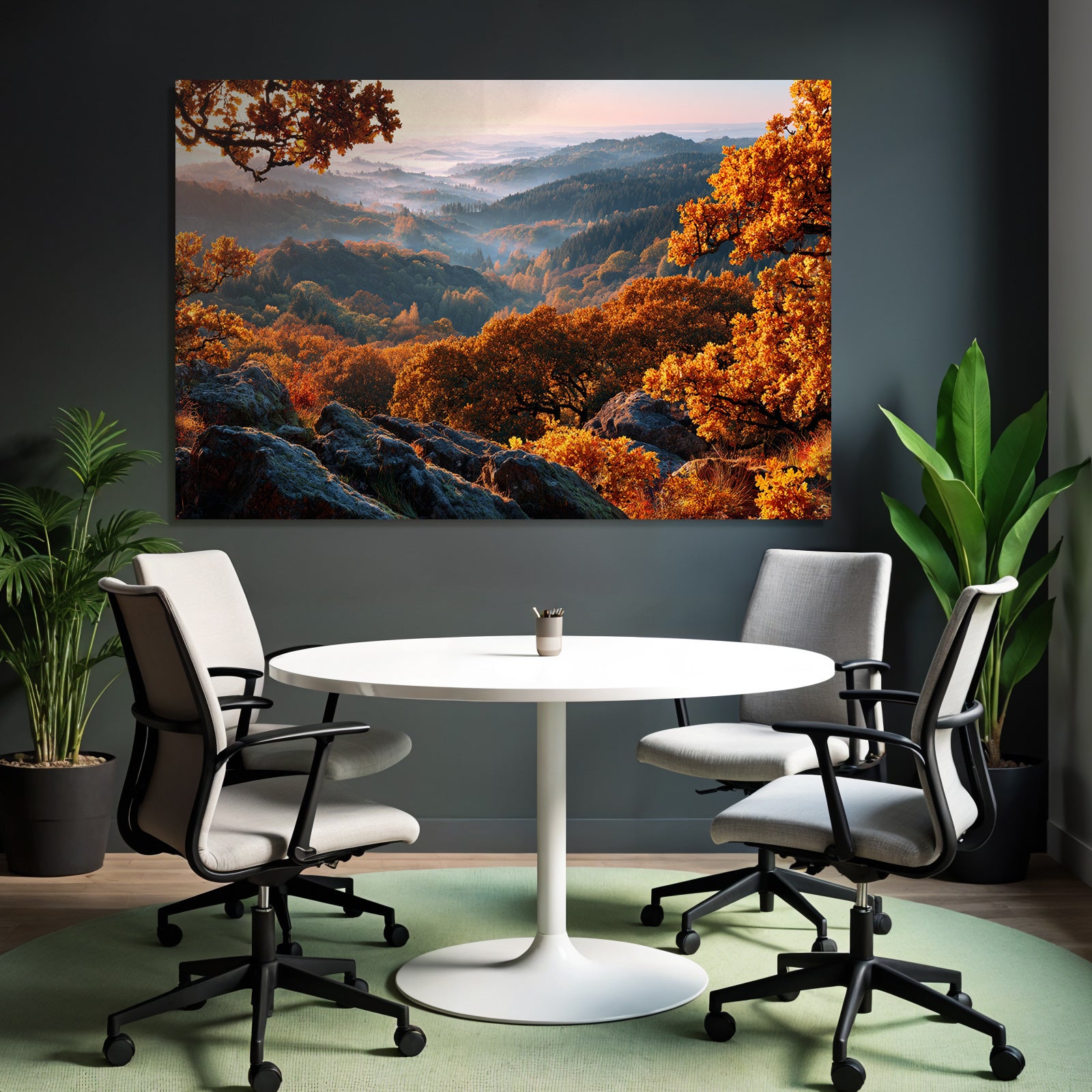 Licher Wald Mit Orangenem Laub Bei Horizontale Nebeligem Himmel