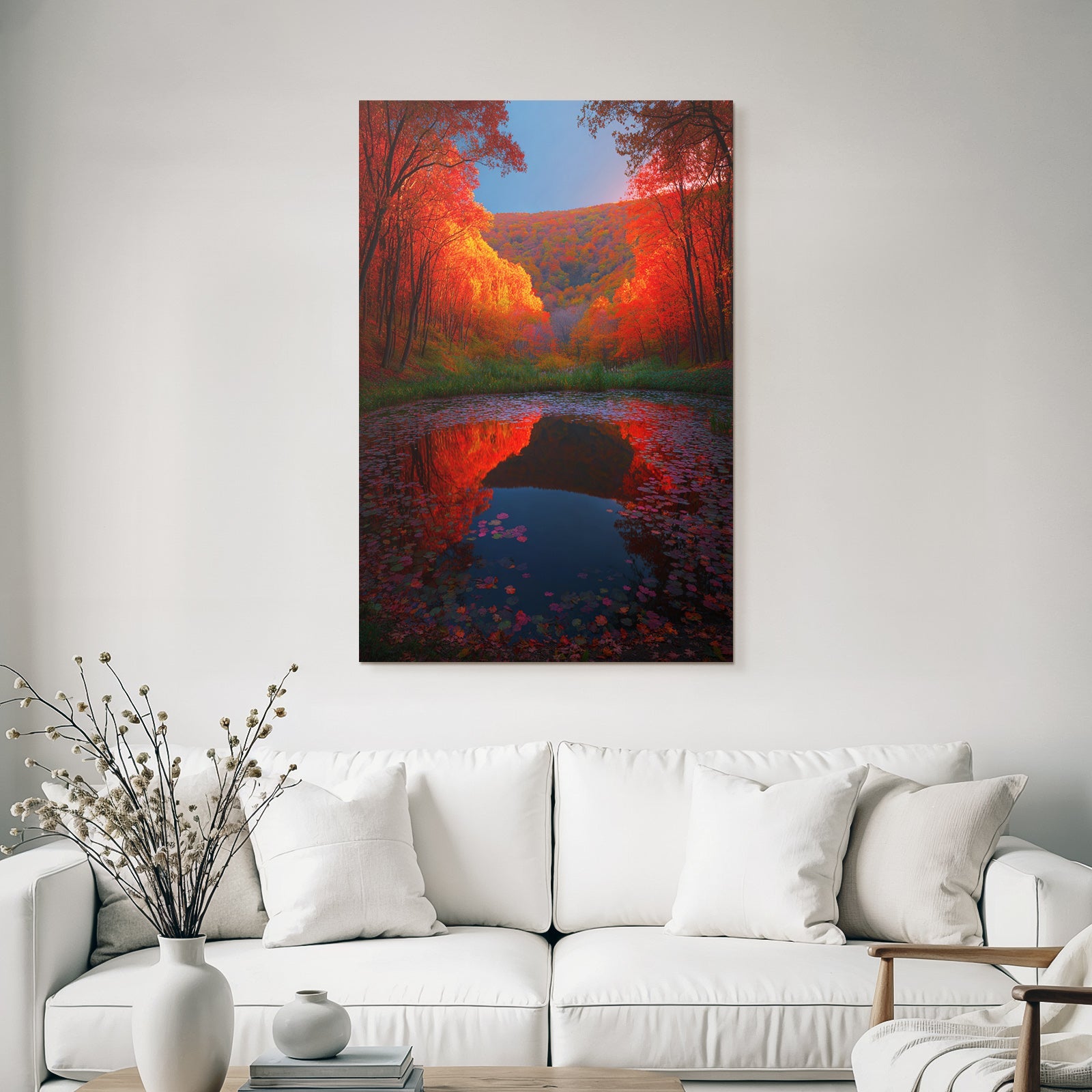 Herbstlandschaft Am Gewässer Reflektierendes Laub