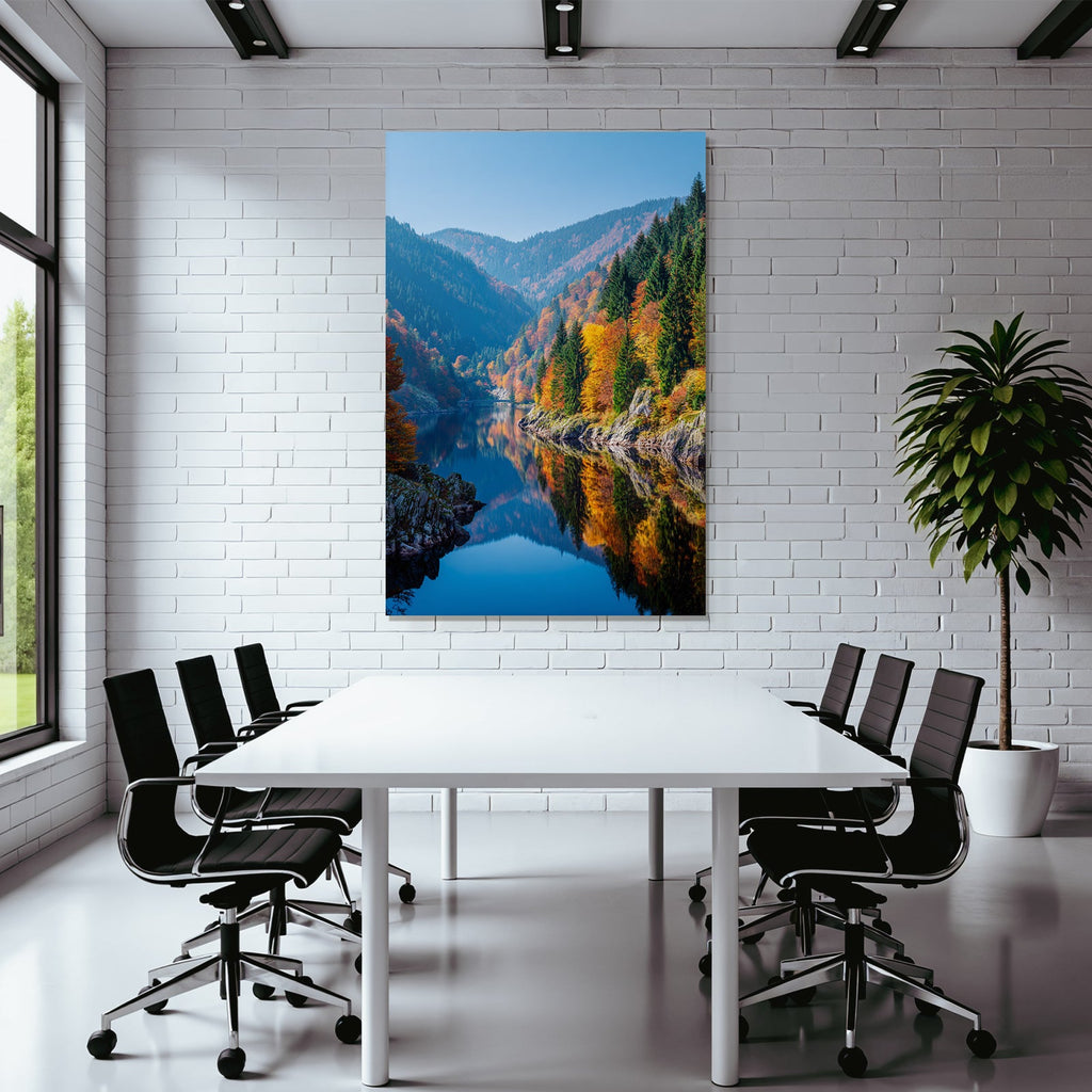 Herbstlandschaft Mit Fluss Und Bergen Reflexionen Im Wasser