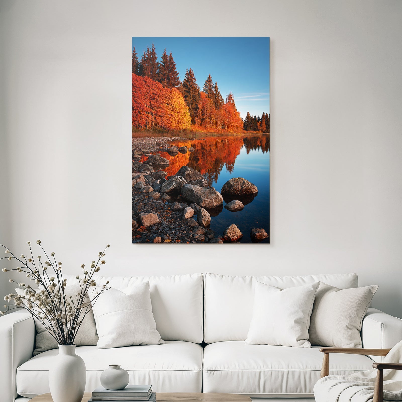 Herbstlandschaft Mit Reflektion Im Wasser Blaür Himmel