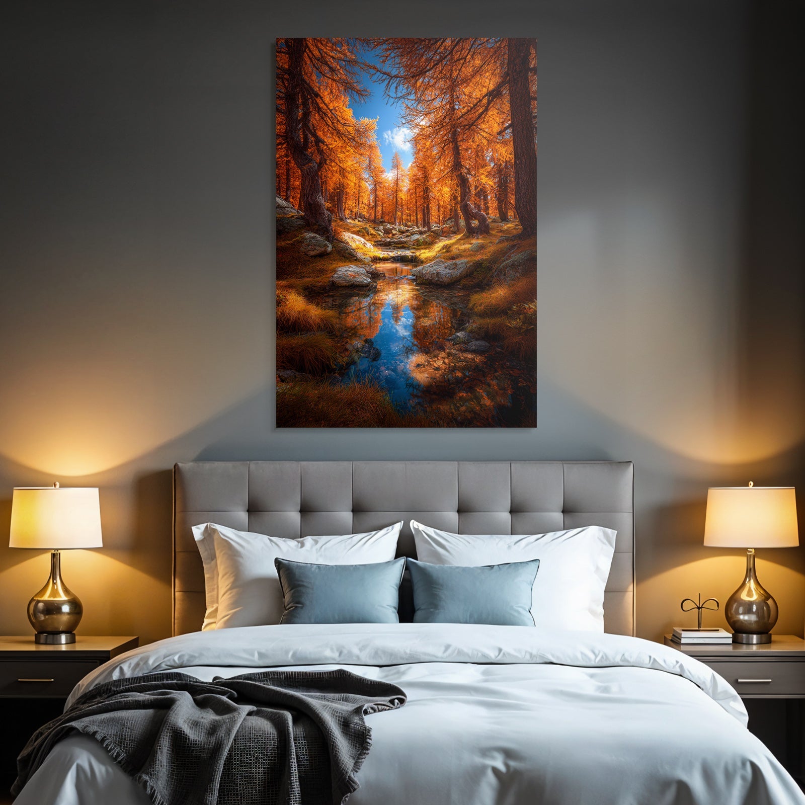 Herbstliche Landschaft Mit Orangen Bäumen Und Strom Reflexion