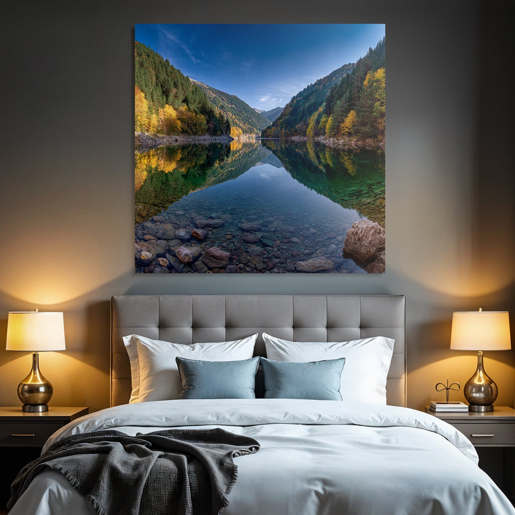 Ruhige Herbstlandschaft Mit See Und Bergen