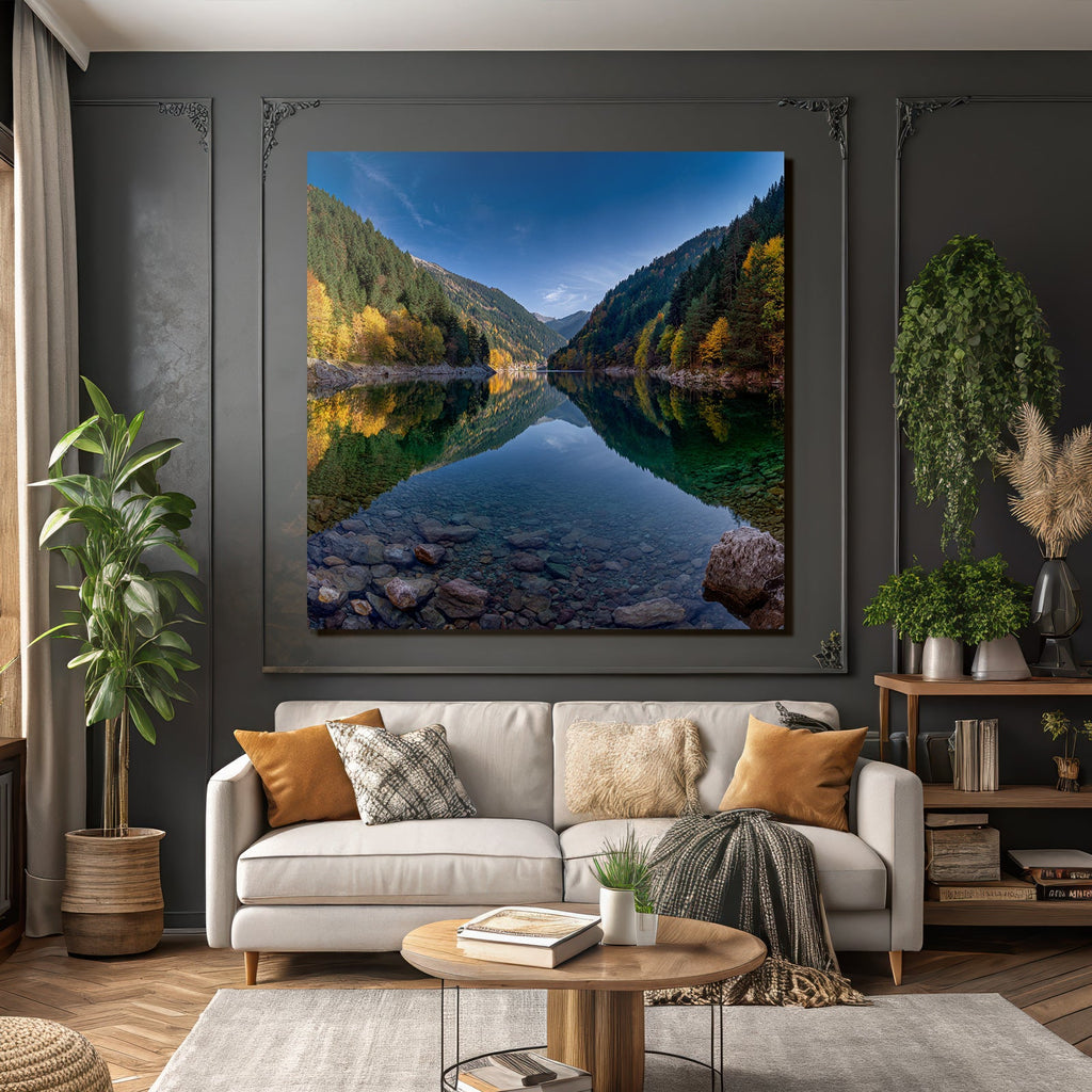 Ruhige Herbstlandschaft Mit See Und Bergen