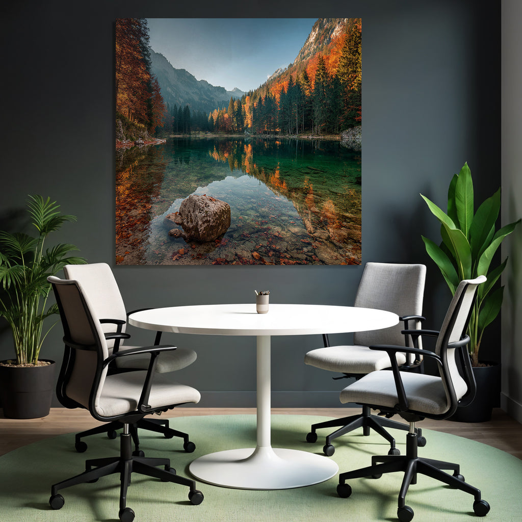 Ruhige Landschaft Mit See Und Herbstlicher Baumfauna