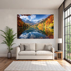 Herbstlandschaft Am See Mit Bunten Bäumen Und Bergen
