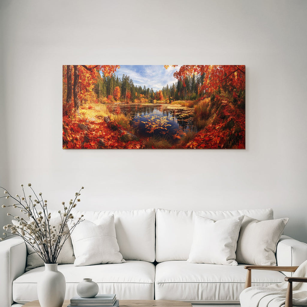 Herbstlandschaft Ruhiger Teich Bunte Blätter Reflectionen Blaür Himmel