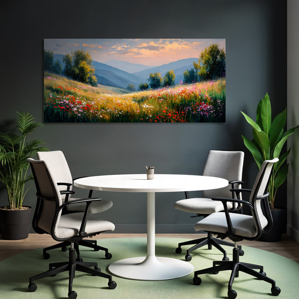 Friedliche Landschaft Mit Wildblumen Und Bergen Dawn Dusk