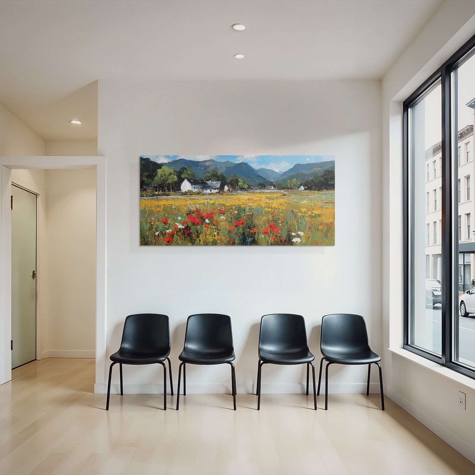 Lebendige Landschaft Blumen Rot Gelb Berge Häuser Weisses Haus Sonniger Tag