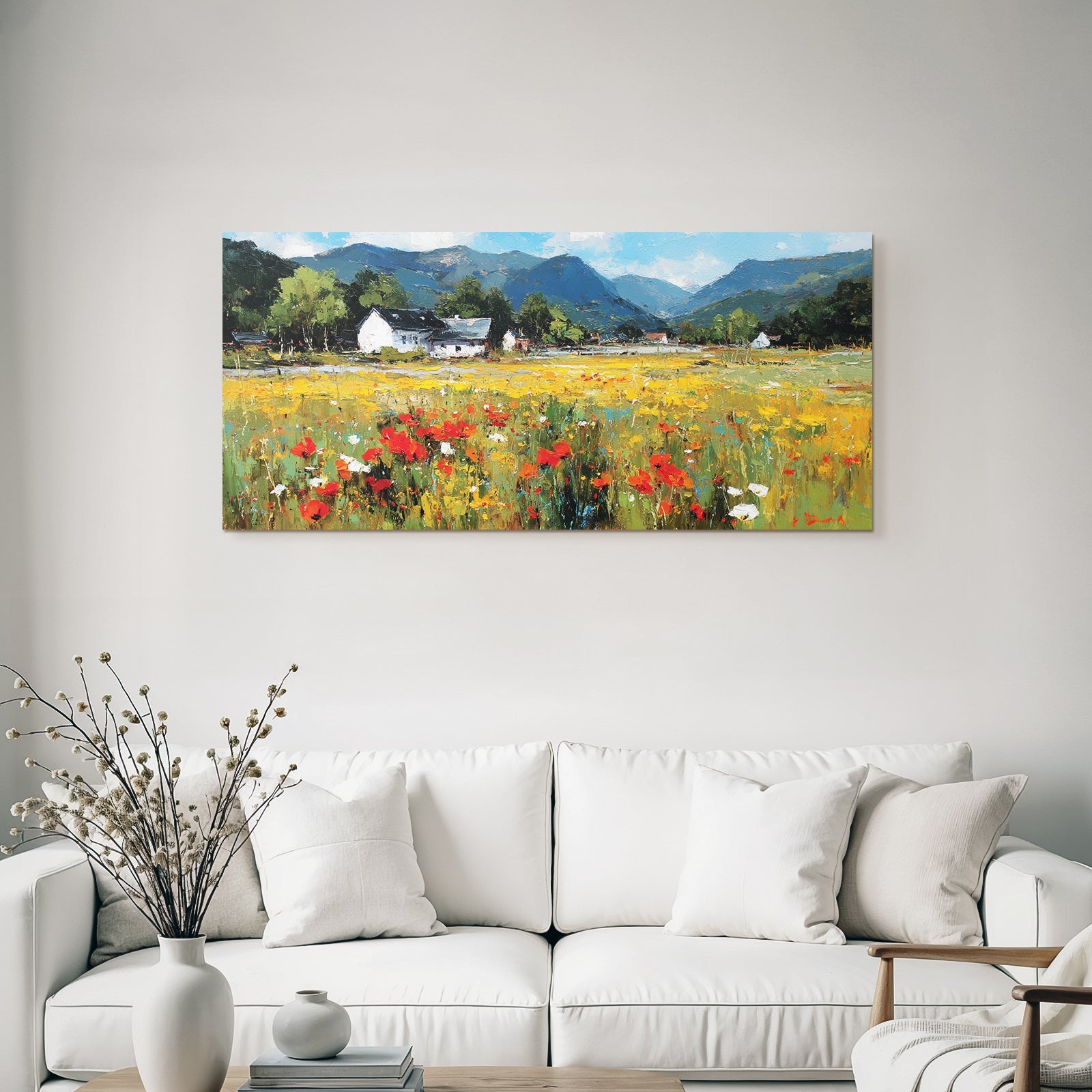 Lebendige Landschaft Blumen Rot Gelb Berge Häuser Weisses Haus Sonniger Tag
