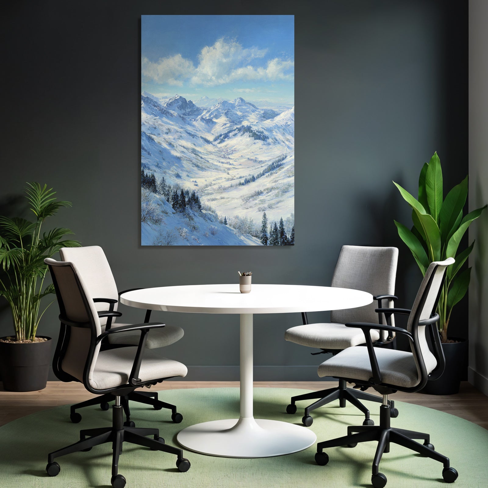 Schneebedeckte Berge Und Evergreen Bäume Unter Blaüm Himmel