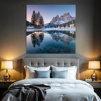 Ruhige Landschaft Schneebedeckte Berge Und See