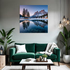 Ruhige Landschaft Schneebedeckte Berge Und See