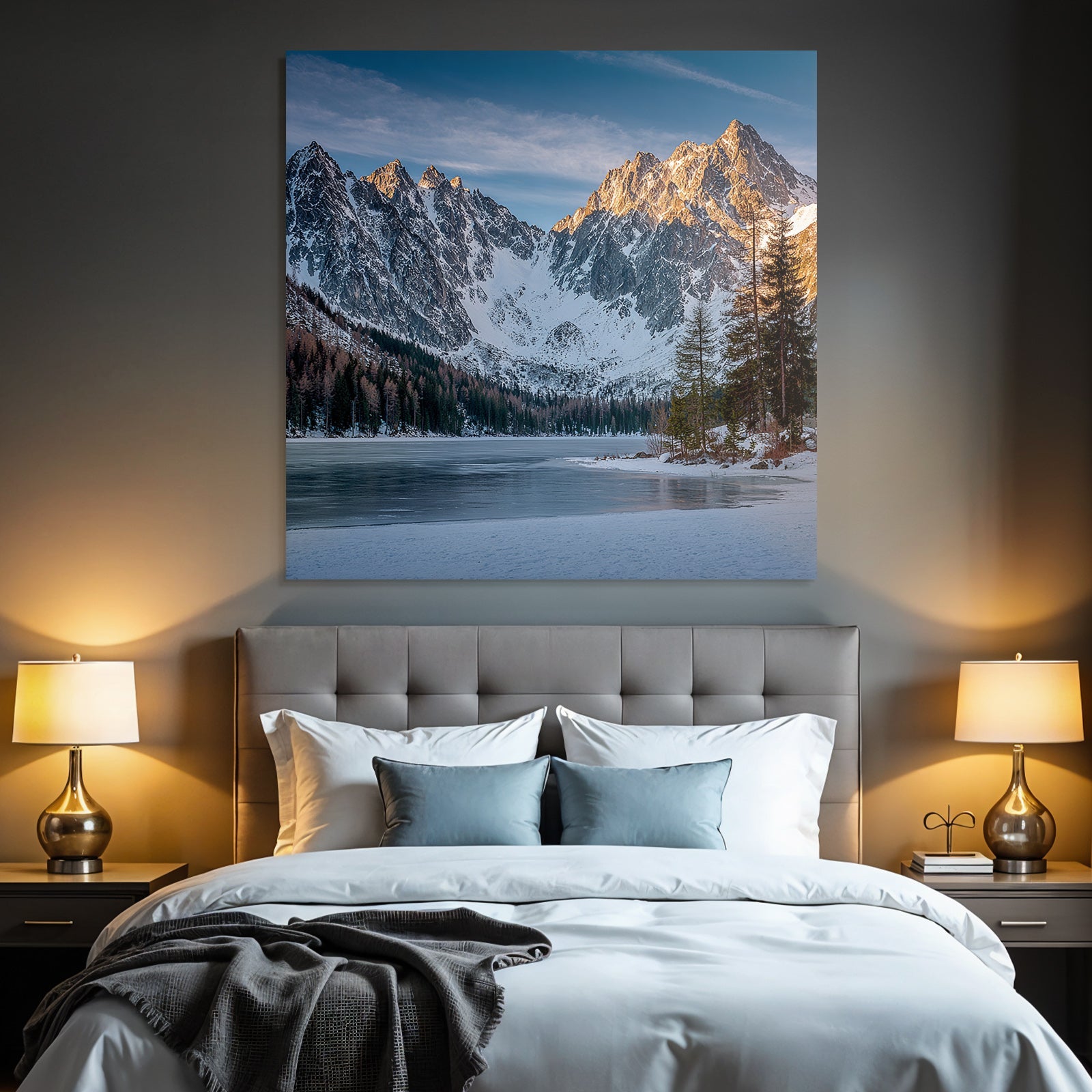 Schneebedeckte Berge Umgeben Einen Gefrorenen See Landschaft