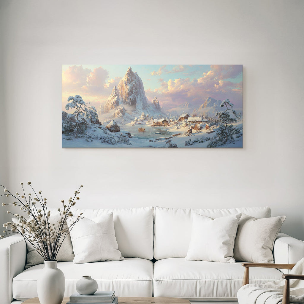 Friedliche Landschaft Mit Schneebedeckten Bergen Und Ruhigem Wasser