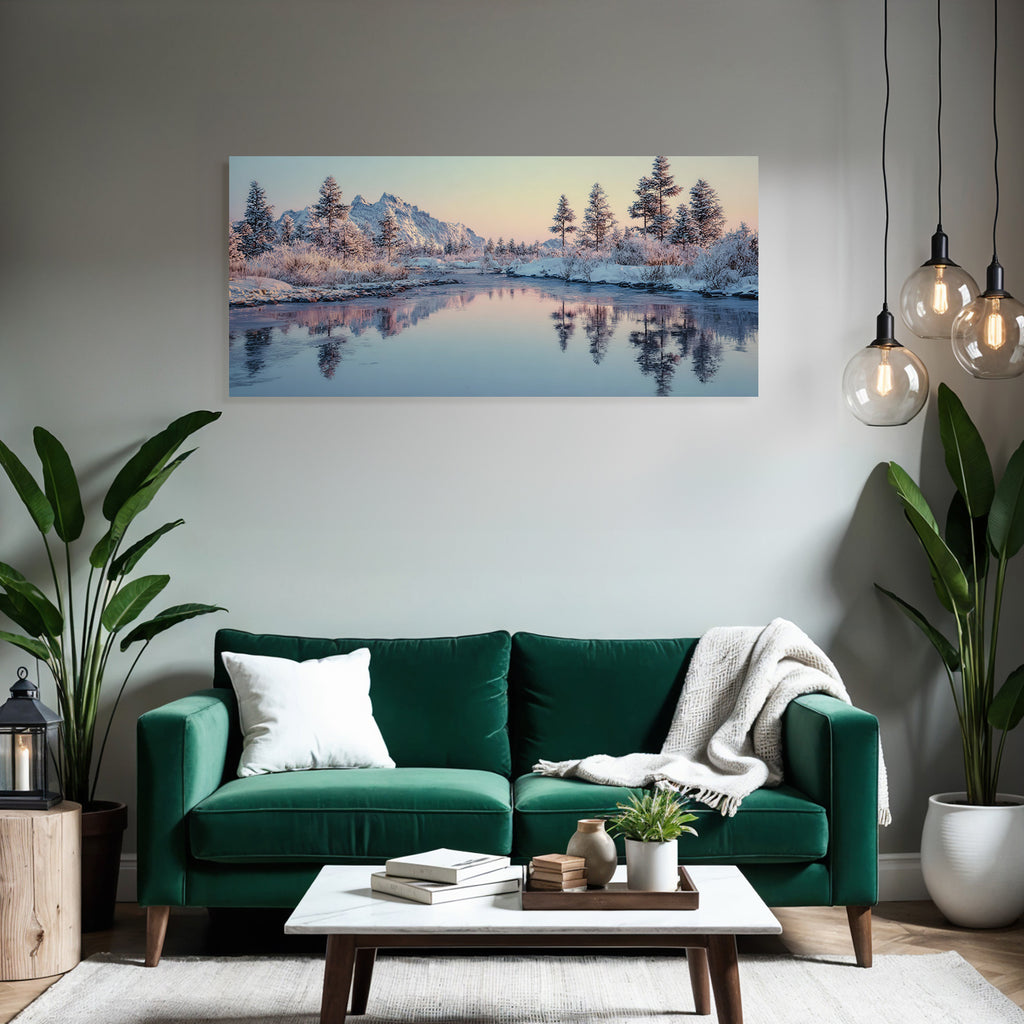 Landschaft Mit Schneebedeckten Bergen Und Fluss