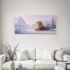 Löwe Ruhend In Einer Schneebedeckten Landschaft