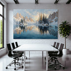 Ruhige Landschaft Mit Schneebedeckten Bergen Und Reflektierendem Wasser
