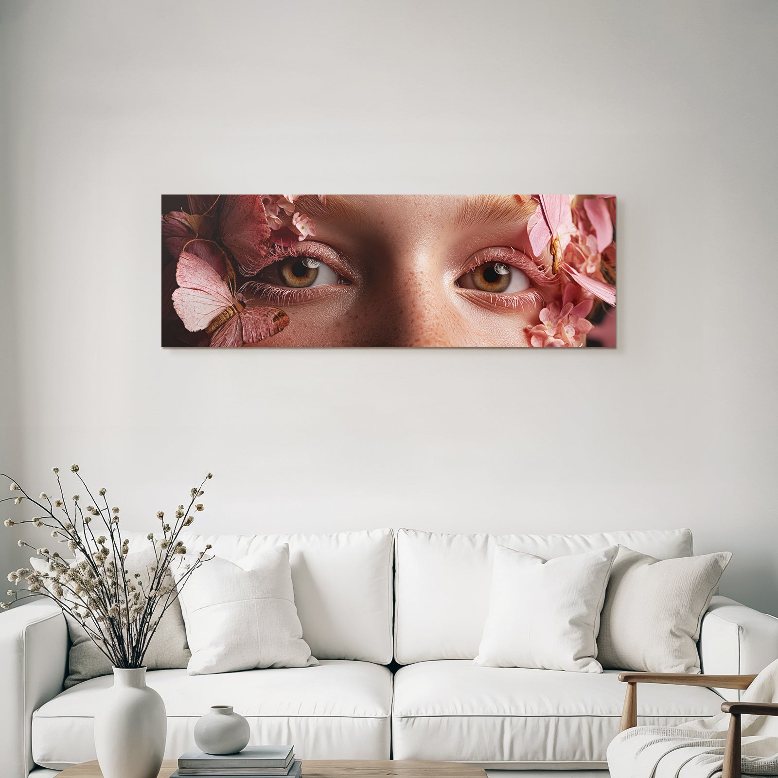 Naheaufnahme Des Gesichts Mit Blumen Und Schmetterlingen