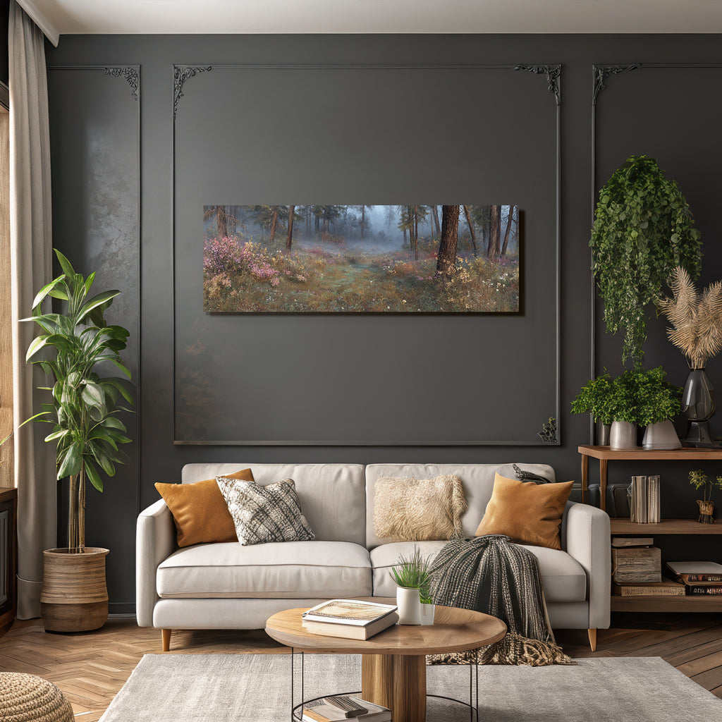 Ruhiger Wald Mit Bunten Blumen Im Nebel