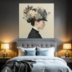 Frau Mit Blumen Und Schmetterlingen Im Hut