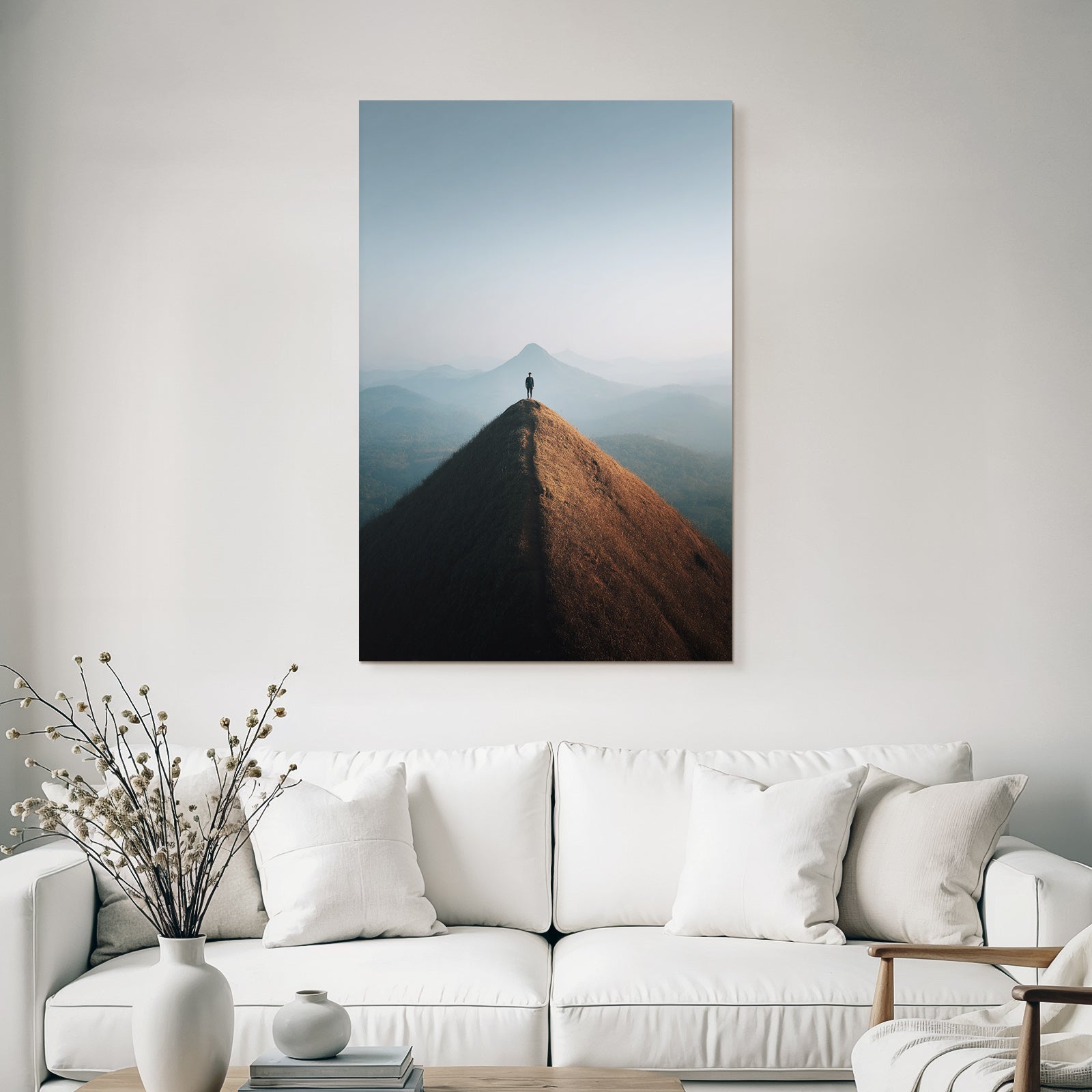 Person Auf Berggipfel Mit Landschaft
