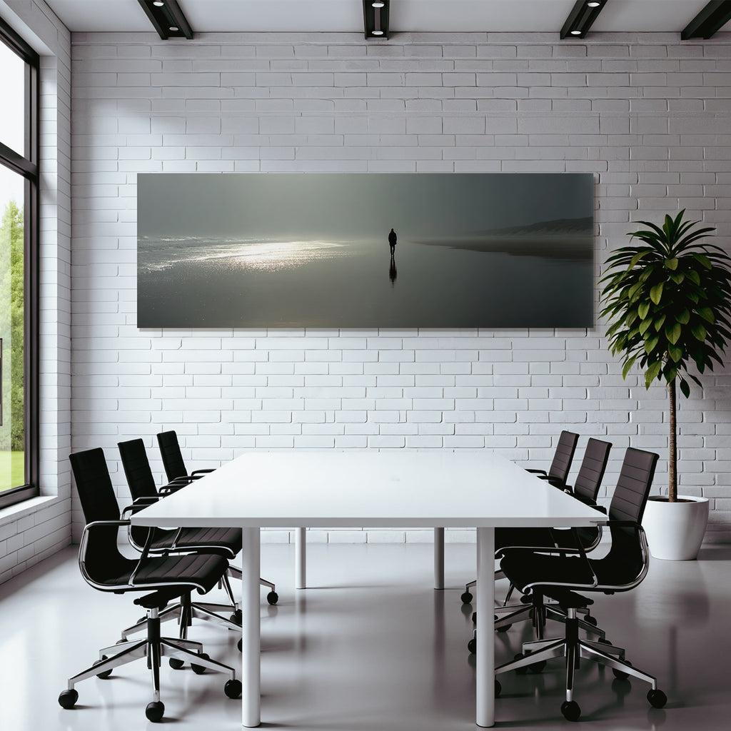 Einsame Figur Am Strand Im Nebel