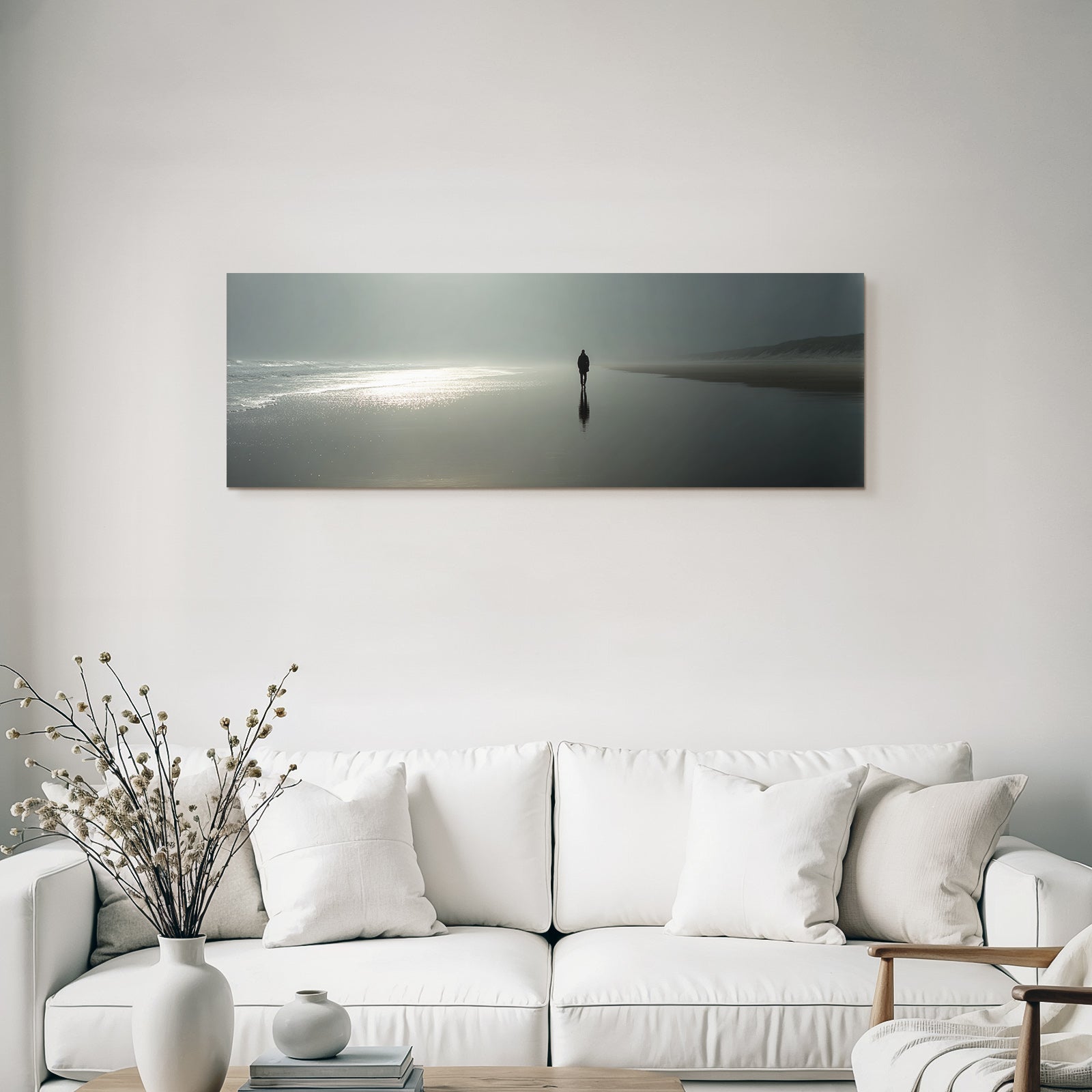Einsame Figur Am Strand Im Nebel