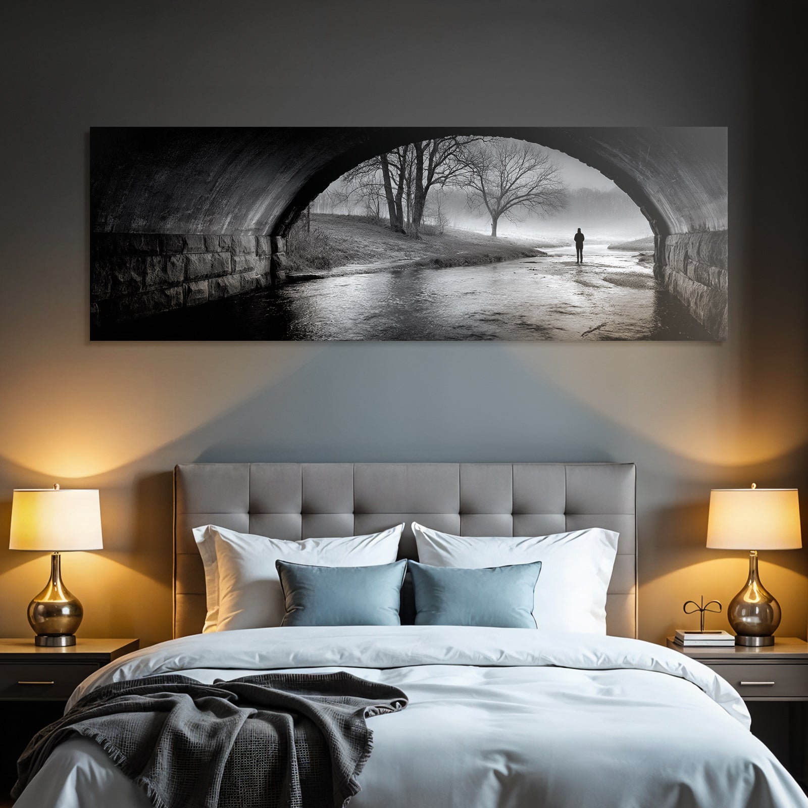 Minimalistische Szene Person Unter Brücke Neblige Landschaft