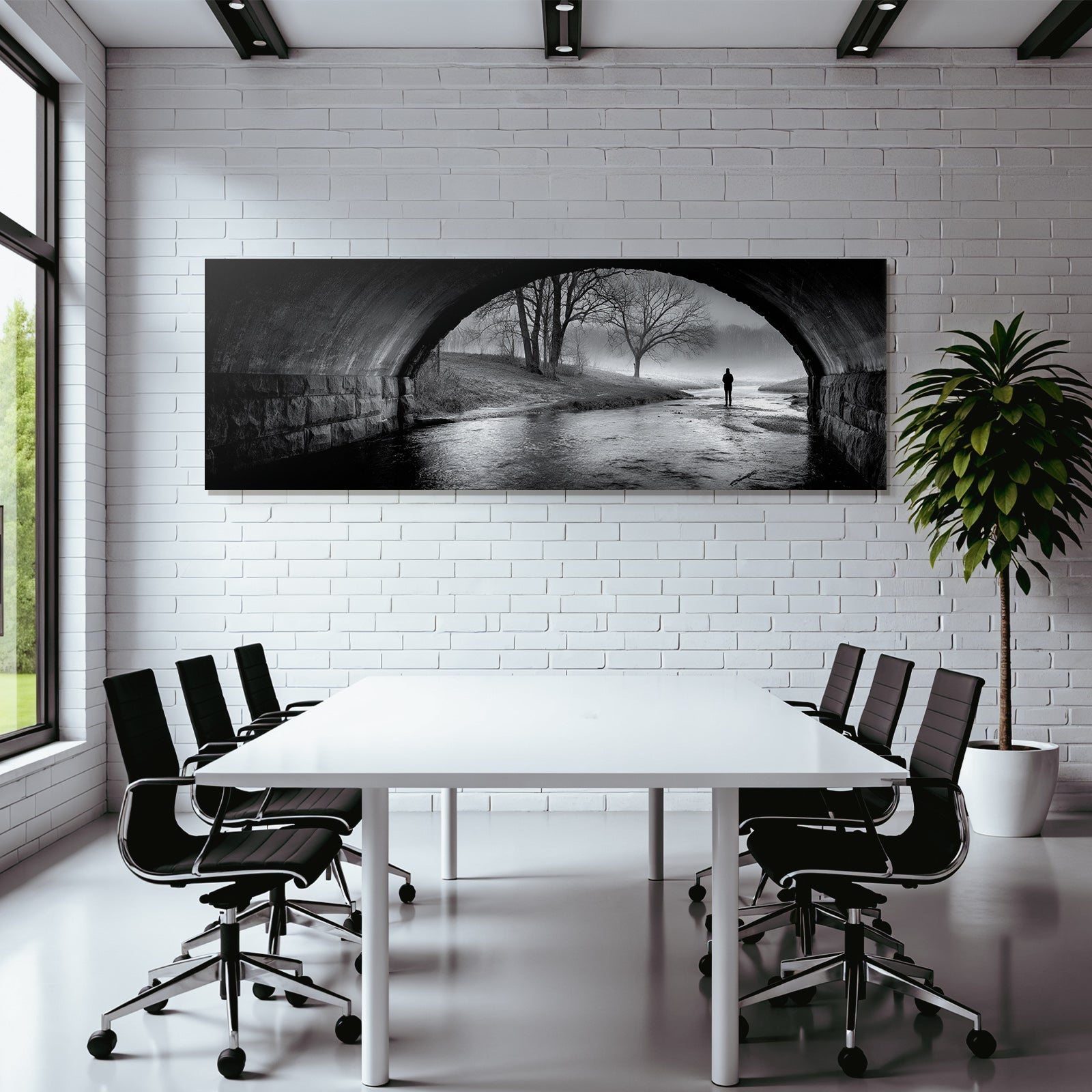 Minimalistische Szene Person Unter Brücke Neblige Landschaft