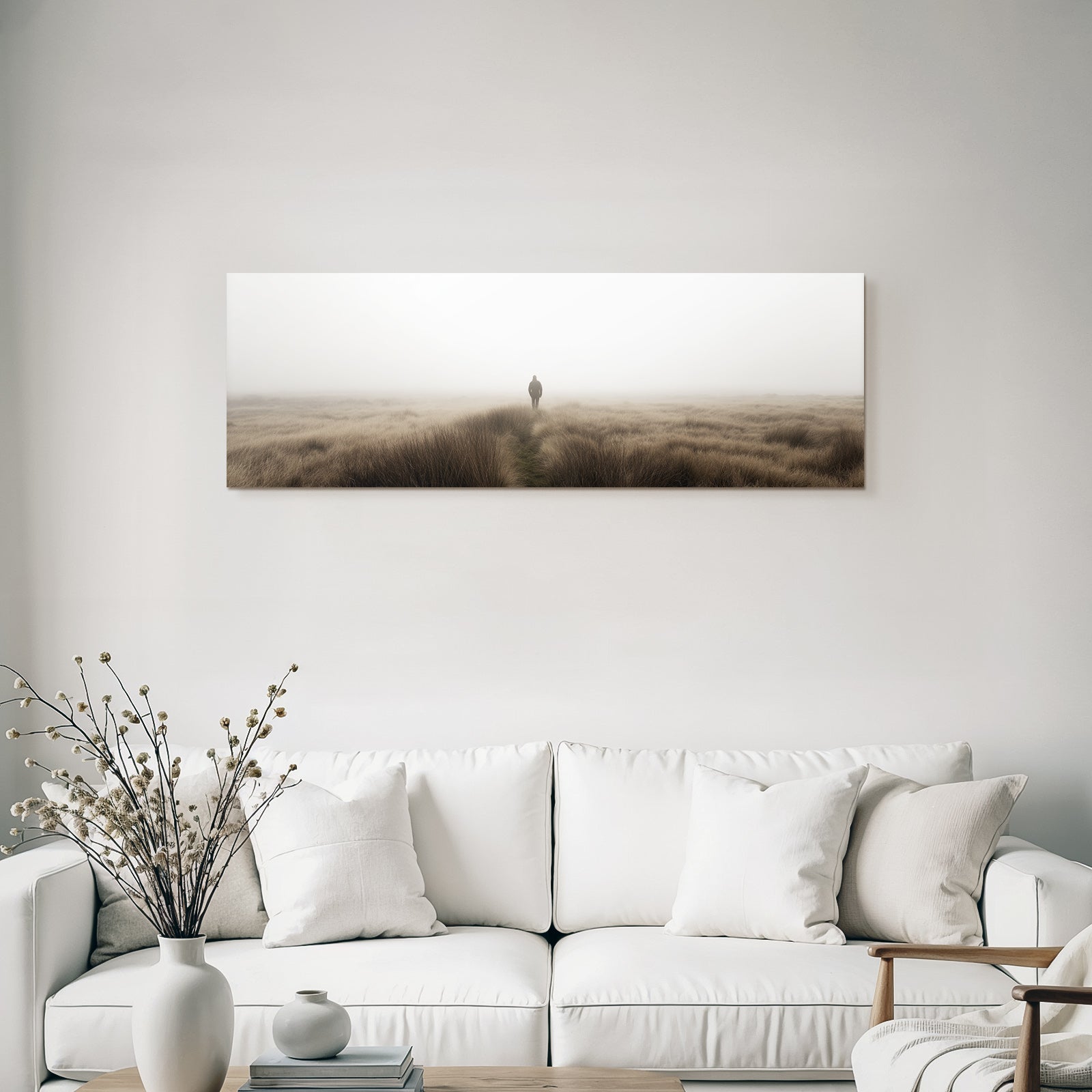 Nebelige Landschaft Person Im Hohen Gras
