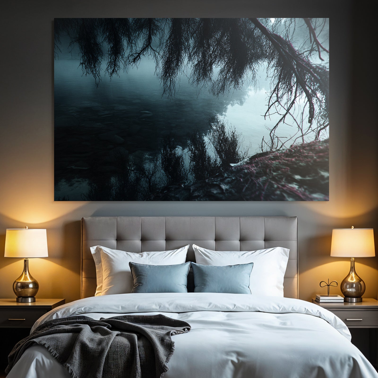 Dunkle Moody Landschaft Waßer Äste Spiegelung