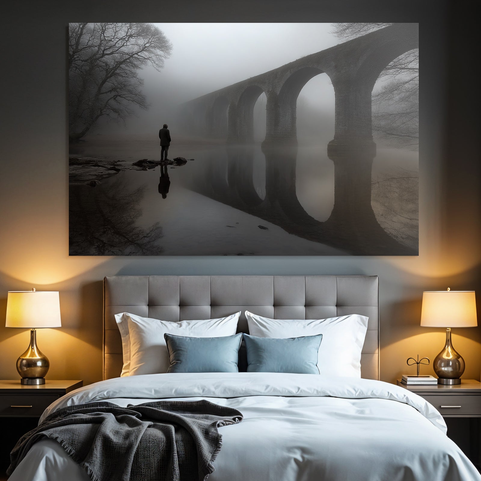 Mistige Bridge Spiegelung Ruhige Landscape