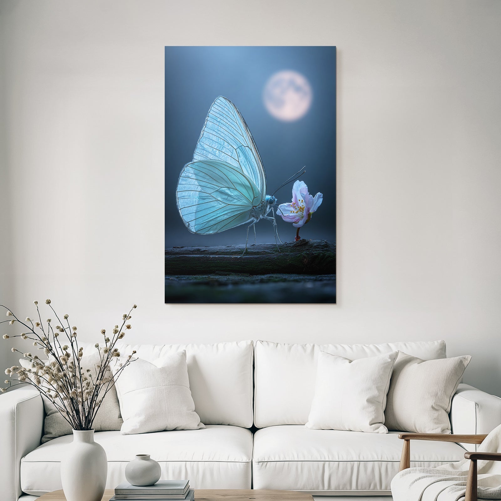 Schmetterling Nahe Blume Im Mondlicht