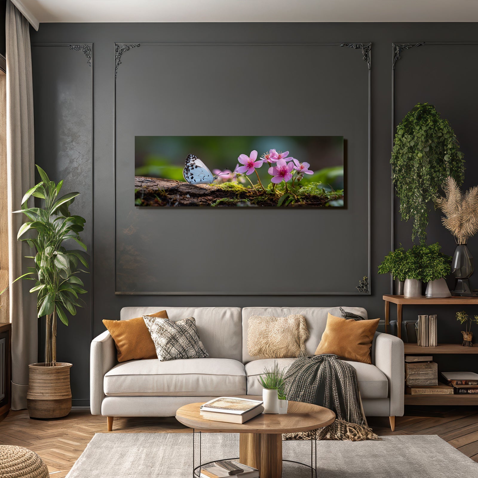 Hellblaür Schmetterling Auf Holz Mit Rosa Blumen Und Moos