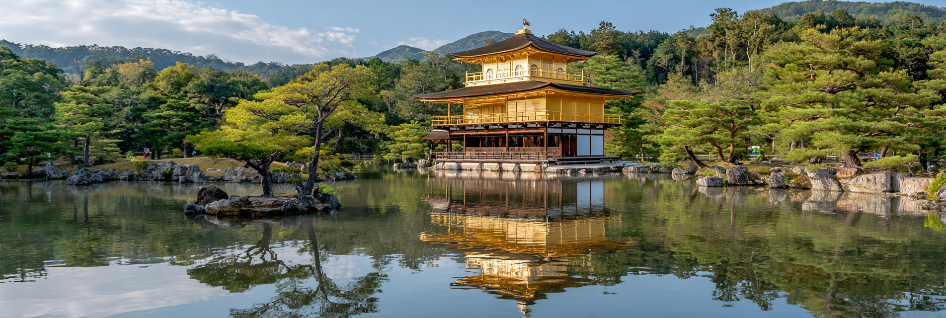 Traditionelle Japanische Struktur Am Ruhigen Teich | Asien | Laender und Reisen